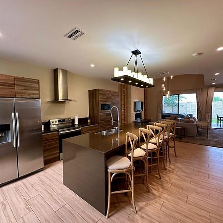 Luxury Home In Orlando With Private Hot Tub - 7 Min From Disney Parks - 3 Bedrooms And 4 Bathrooms! Экстерьер фото