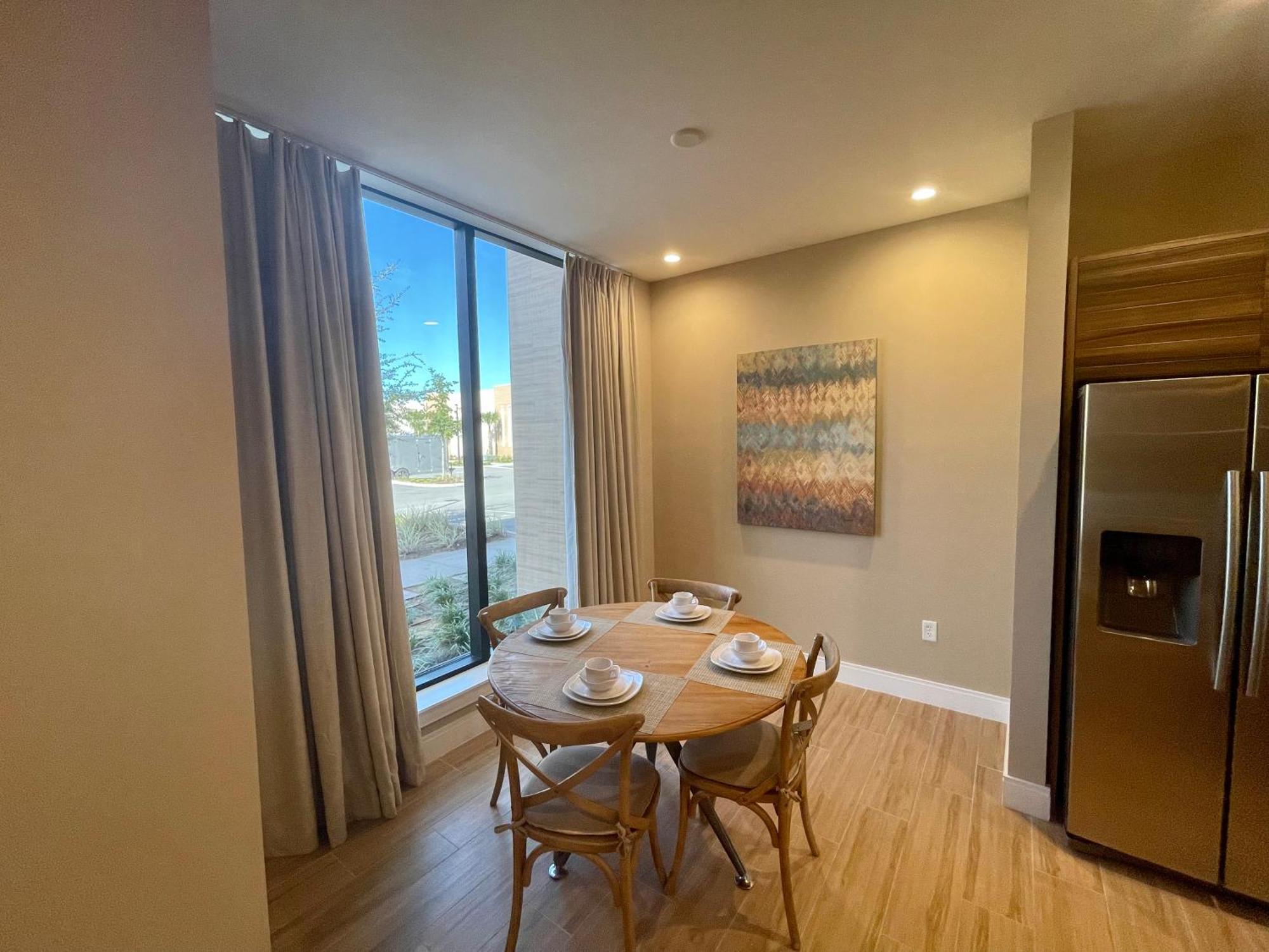 Luxury Home In Orlando With Private Hot Tub - 7 Min From Disney Parks - 3 Bedrooms And 4 Bathrooms! Экстерьер фото