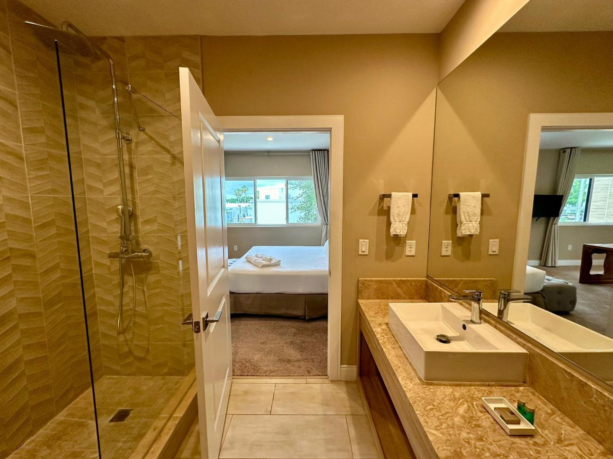 Luxury Home In Orlando With Private Hot Tub - 7 Min From Disney Parks - 3 Bedrooms And 4 Bathrooms! Экстерьер фото